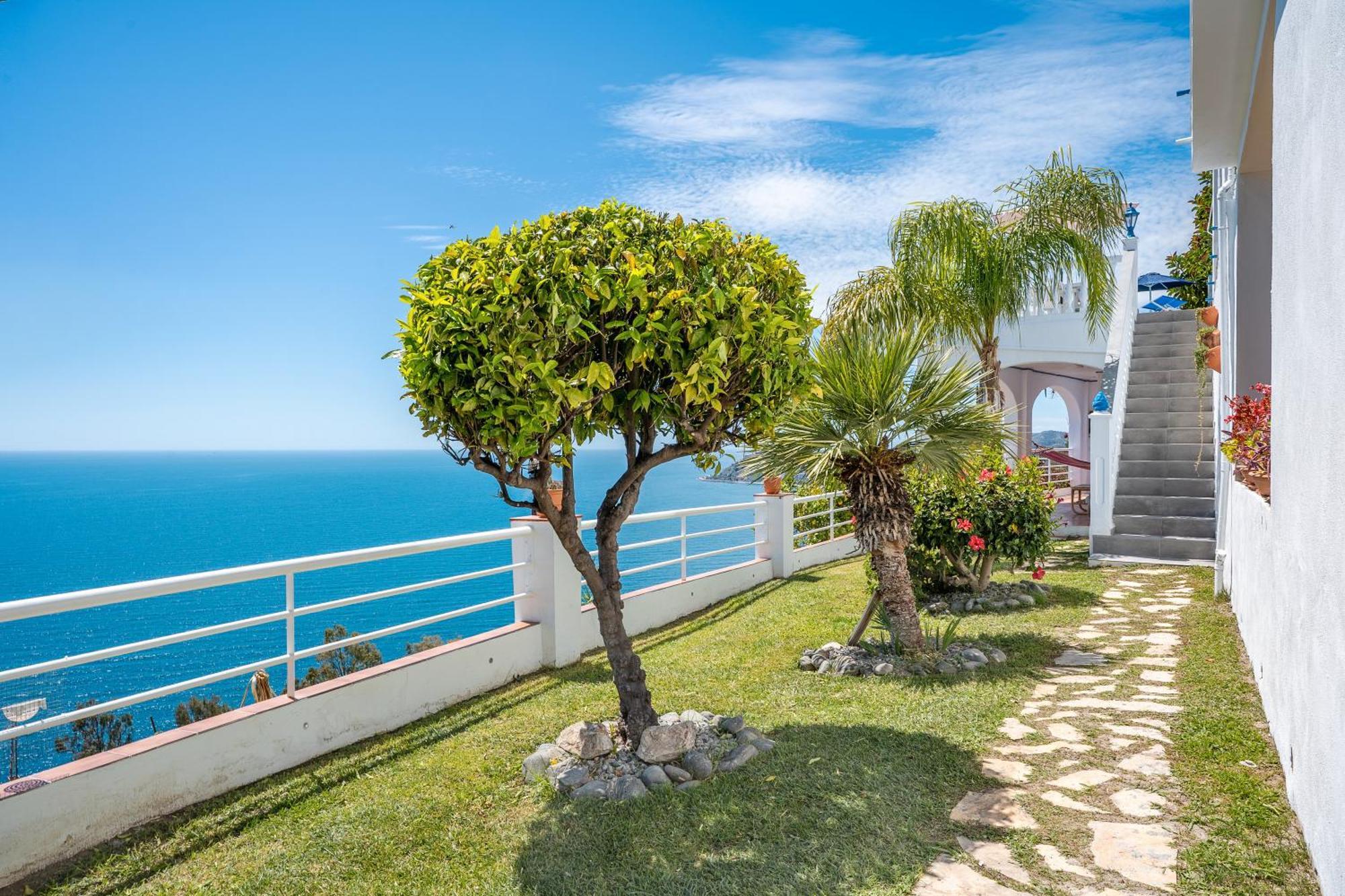 Villa Buganvilla En 살로브레나 외부 사진